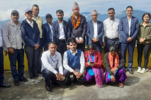 दिनेश_सर.jpg