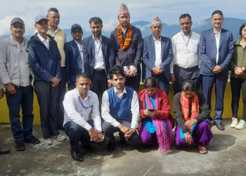 दिनेश_सर.jpg